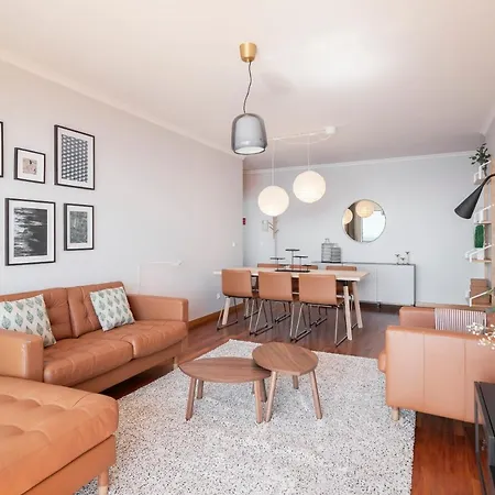 Reis Magos Iii By An Island *