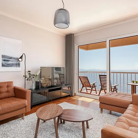 Apartment Reis Magos Iii By An Island
