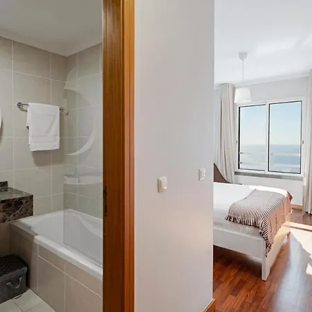 Reis Magos Iii By An Island شقة